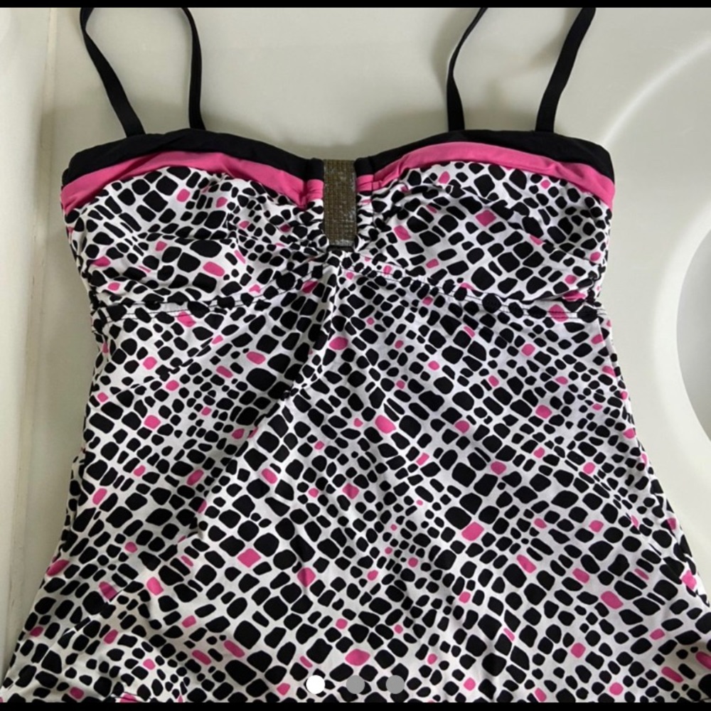 pink black and white tanki 2 piece swimsuit